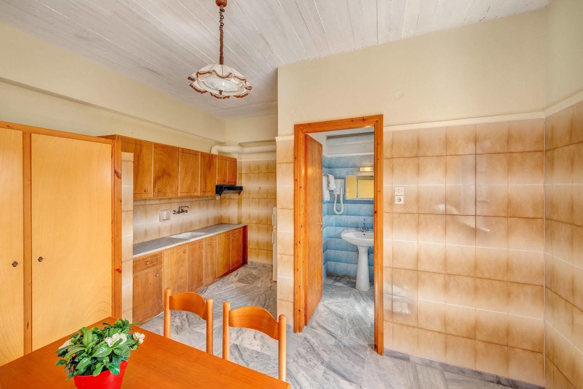 Hotel Smaragdi Apartments Vissa Bagian luar foto