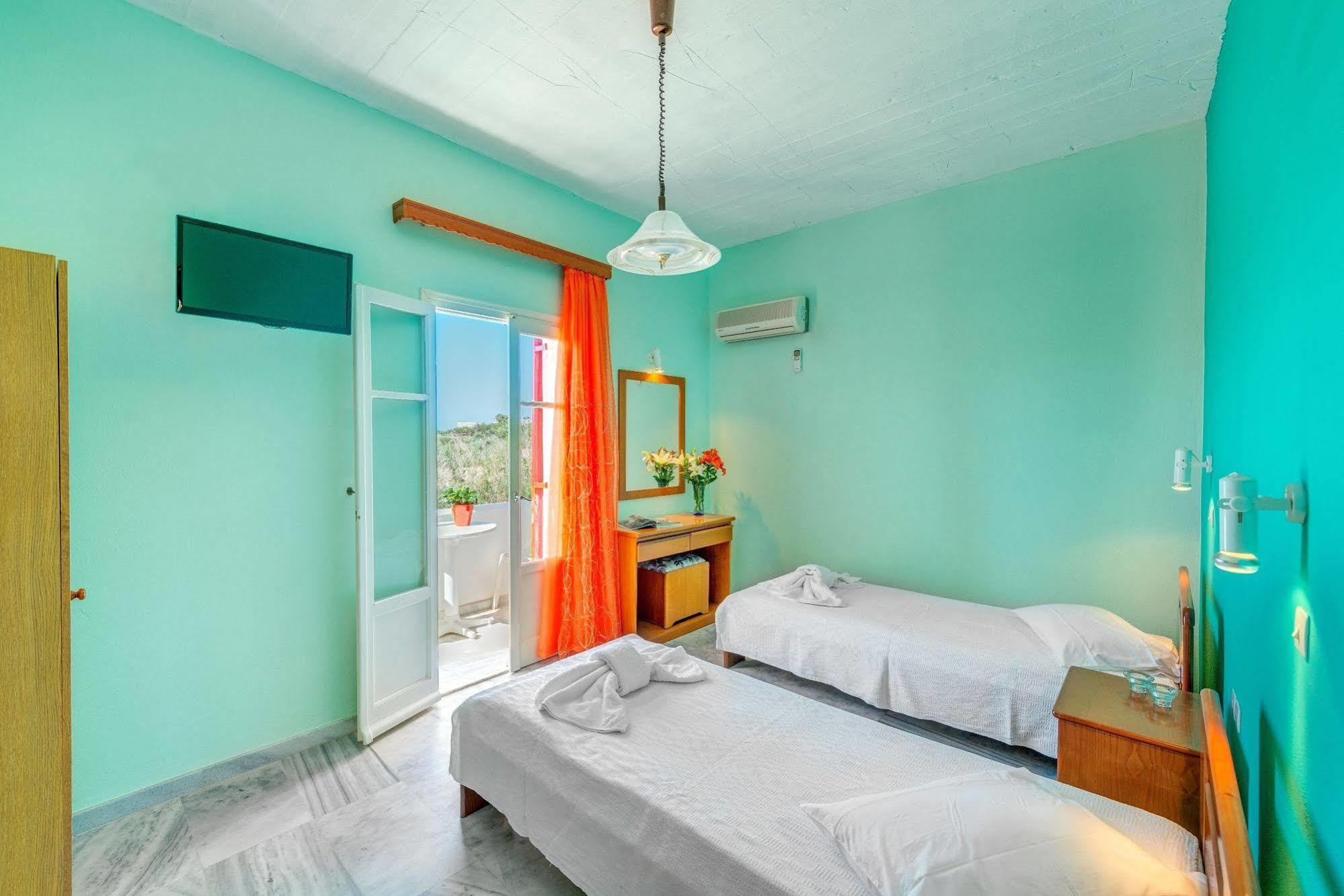 Hotel Smaragdi Apartments Vissa Bagian luar foto