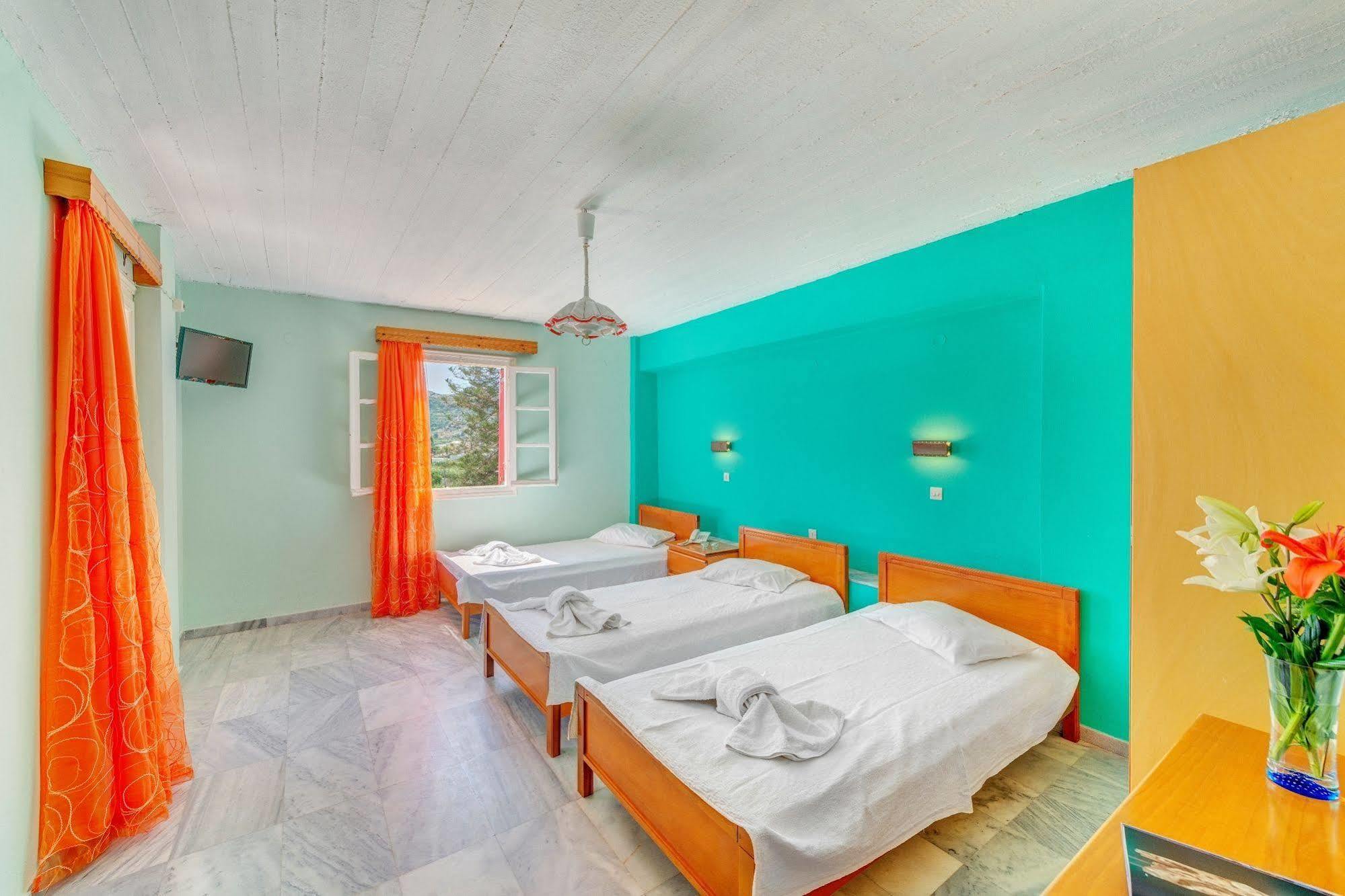 Hotel Smaragdi Apartments Vissa Bagian luar foto