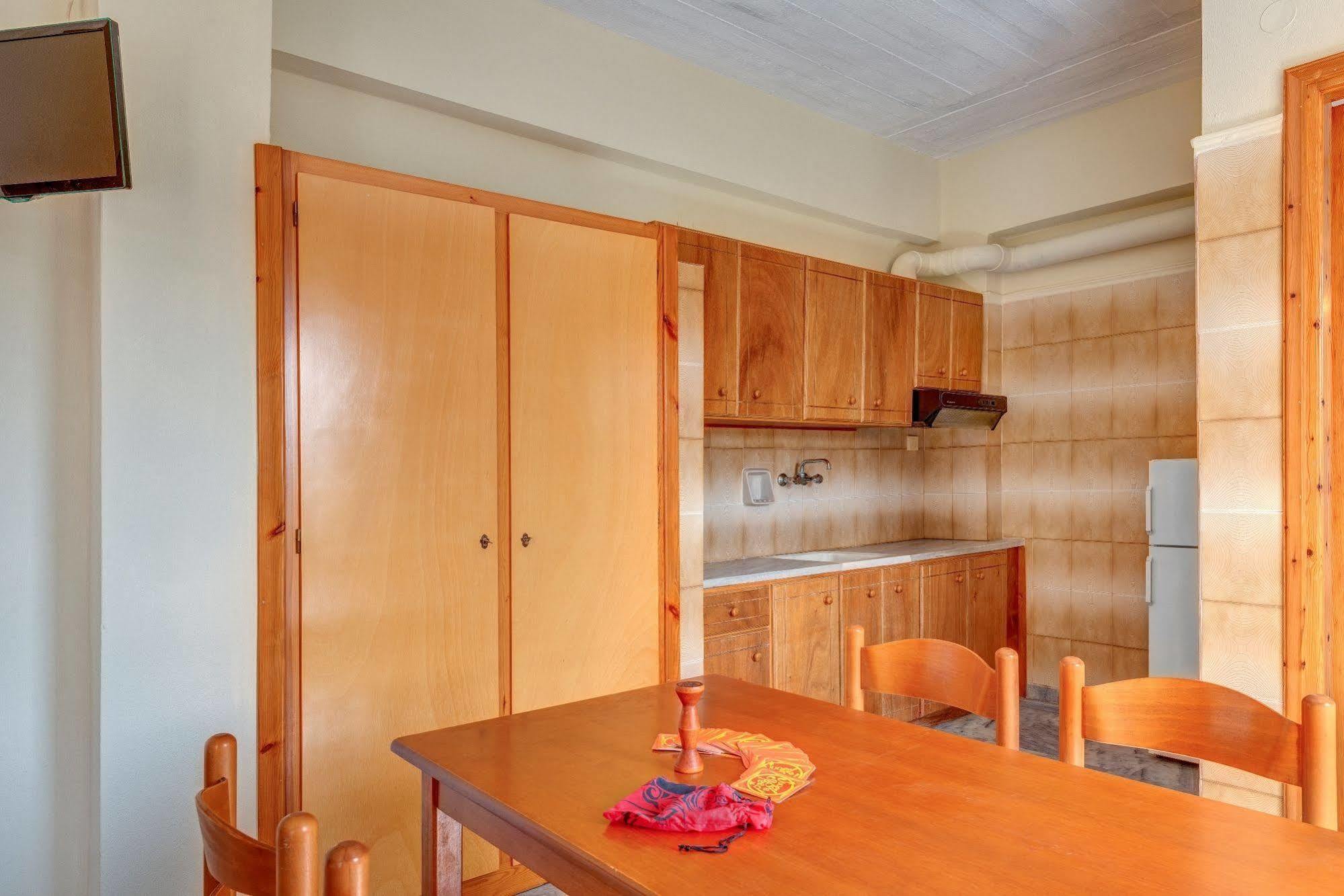 Hotel Smaragdi Apartments Vissa Bagian luar foto
